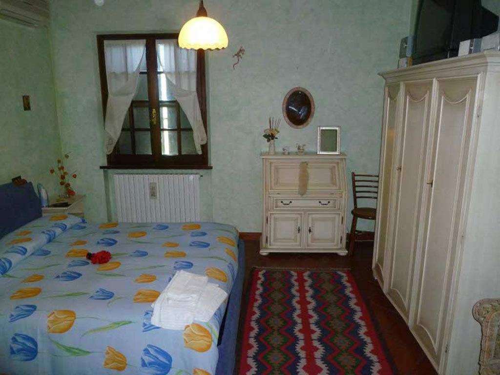 Villa Dolcevita San Costanzo Camera foto
