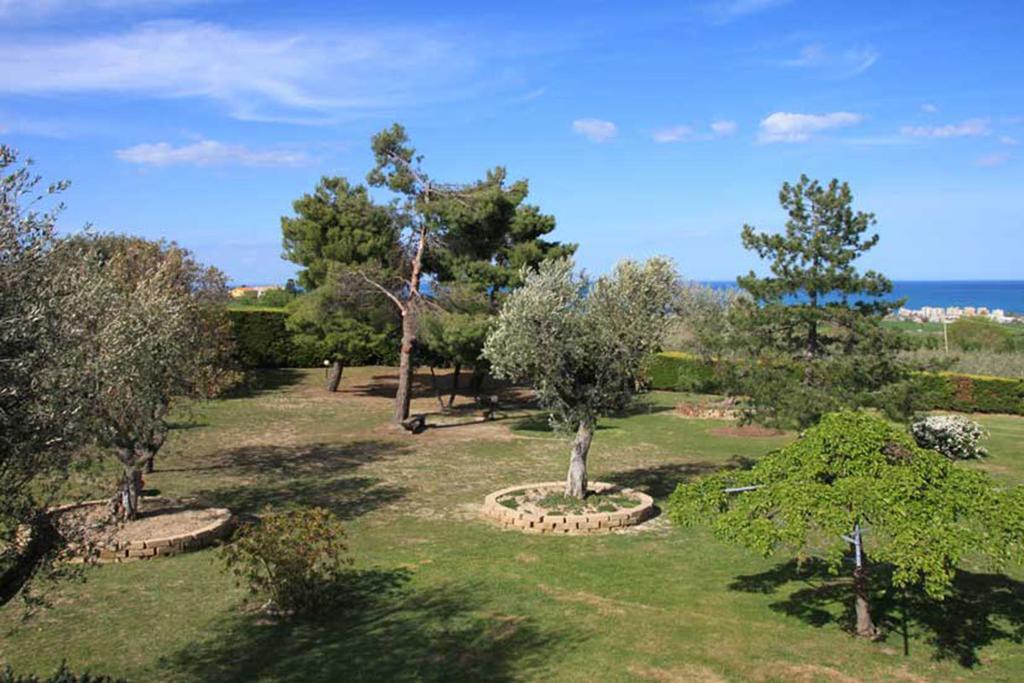 Villa Dolcevita San Costanzo Esterno foto