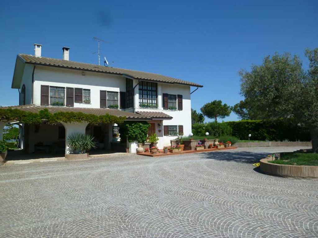 Villa Dolcevita San Costanzo Esterno foto